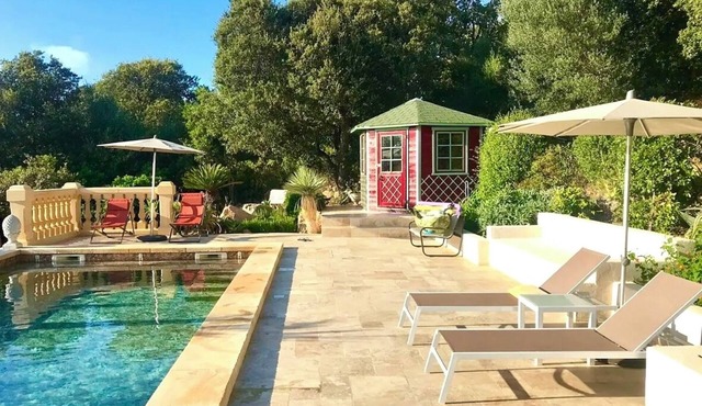Charming residence overlooking the sea. Beaches and scrubland. South Gulf of Ajaccio in Coti-Chiavari