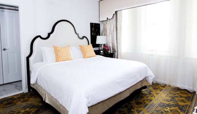Charming Suites Perfect for Romantic Getaways, Steps from Dupont Circle