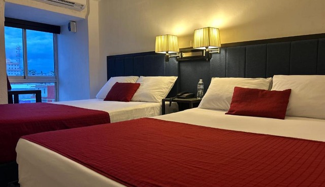 Choco's Hotel