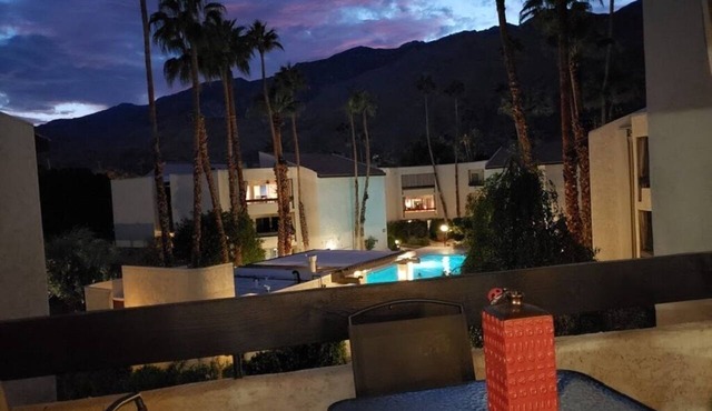 Classic Palm Springs Mountain View Condo