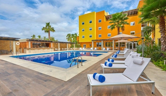 Coastal Comfort at a Prime Spot Near Cabo’s Top Destinations - 4 Units