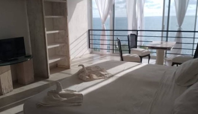 Cocos camp