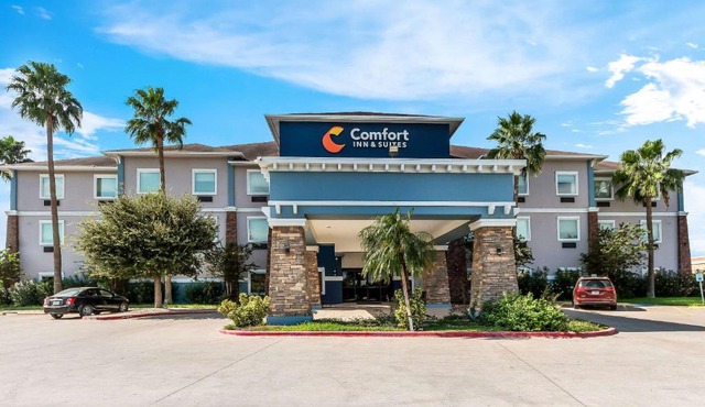 Comfort Inn & Suites Donna near I-2