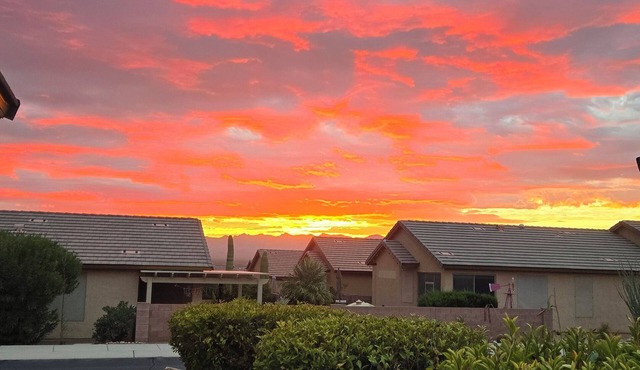 Comfortable 2-bedroom house with WiFi, Las Campanas area ,GV