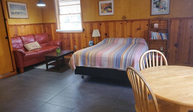 Comfy, homey studio with private entrance and snack-prep area