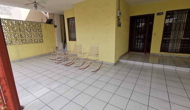 COMPLETE HOUSE LAS PUENTES 12 SECTOR