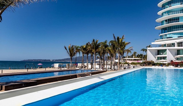 Condo Aria Ocean 501 by Kivoya