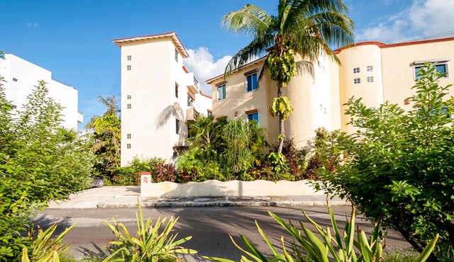 Condo de Los Amigos located in Las Iguanas, within an easy walk to the square and to the beach!