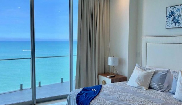 CONDO DE LUJO EN PLAYA ZONA DORADA CAMINO AL MAR