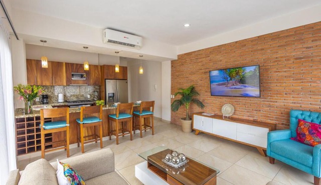 Condominium in the heart of PV 301