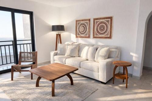 Contemporary 2BR Oasis Near Camarones Beach & Malecón