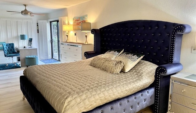 Convenient South Palm Springs location!