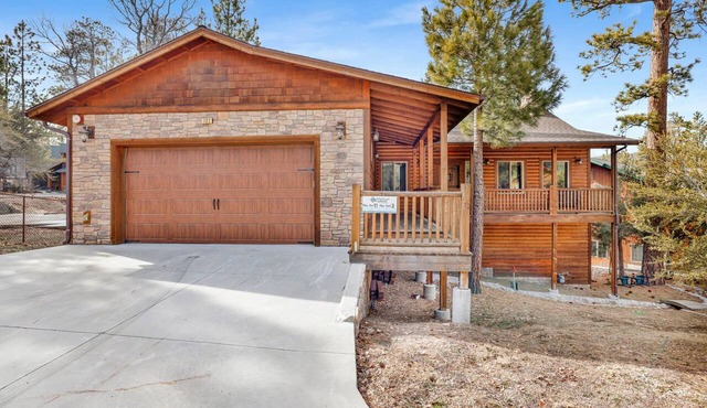 Cornerstone Lodge Log Cabin at Big Bear Lake