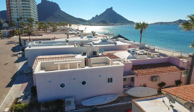 Costa Del Mar #124 - Beachfront house