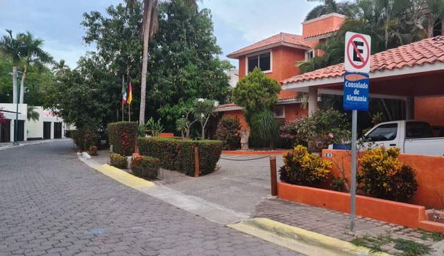Cosy Apartment In A Beautiful Golf Course Residence Close To Beach, Golf
