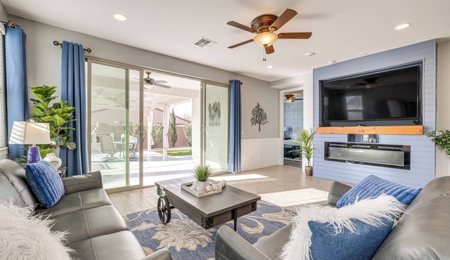 Covered Patio: Family-Friendly Home in Casa Grande