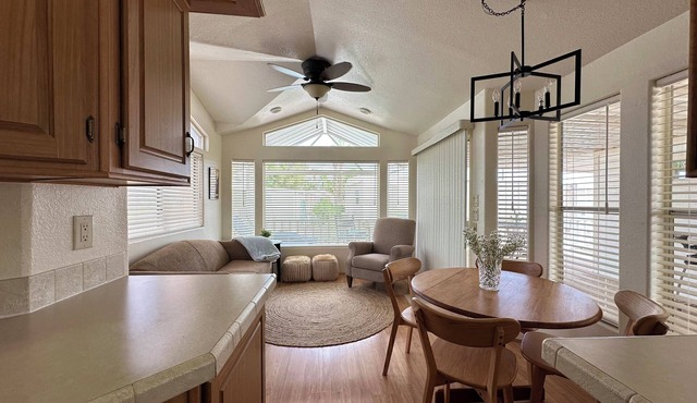 Cozy 1 Bed Retreat at Palm Creek