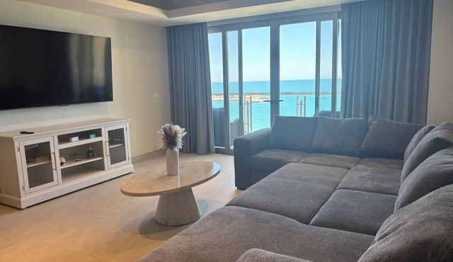 Cozy 1-bedroom condo that sleeps 4, over 1,000 sqft living.