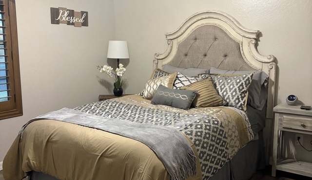 Cozy 1-bedroom private casita in fantastic Surprise