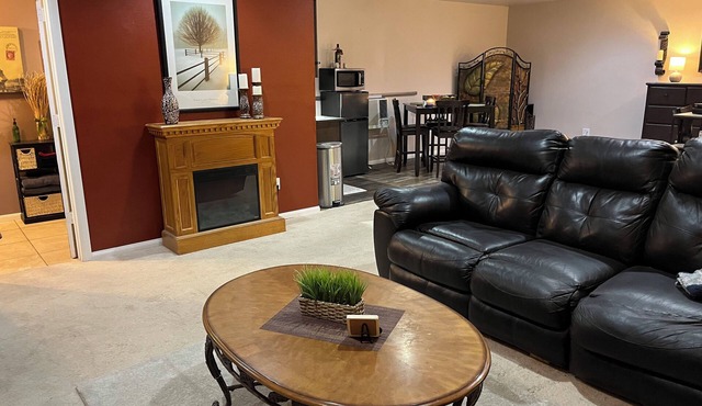 Cozy 1-bedroom studio in peaceful Lucerne Valley with AC