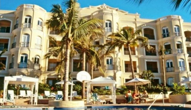 Cozy 1BR at the Pueblo Bonito Emerald Bay resort in Mazatlán with AC and gym
