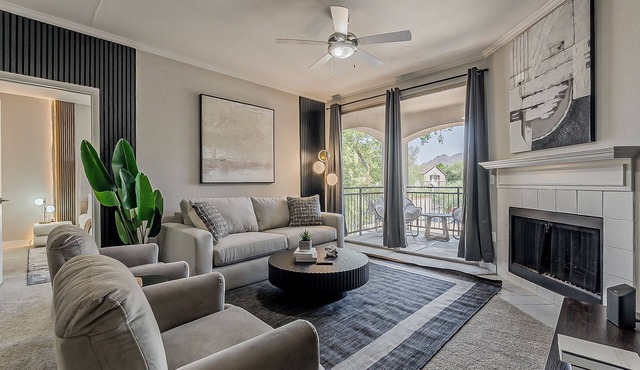 Cozy 2BR/2BA Apartment Pool Gym Free Parking