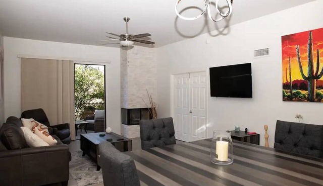 Cozy Cave Creek/Carefree Condo