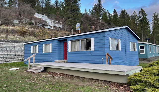 Cozy CDA Waterfront Home