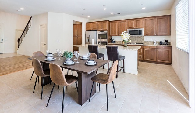 Cozy Chino 4BR Home｜Ideal for Families｜Remote Work Space｜Flexible Lease #41049