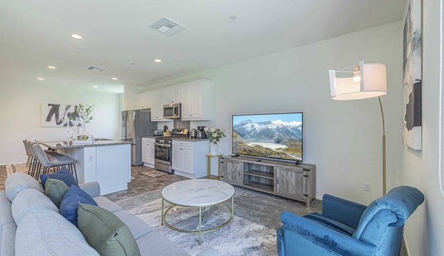 Cozy Lancaster Getaway｜3BR｜Spacious Yard｜Pet-Friendly & Work-Ready#41589