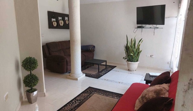 Cozy Mérida Retreat with Pool & Garden View