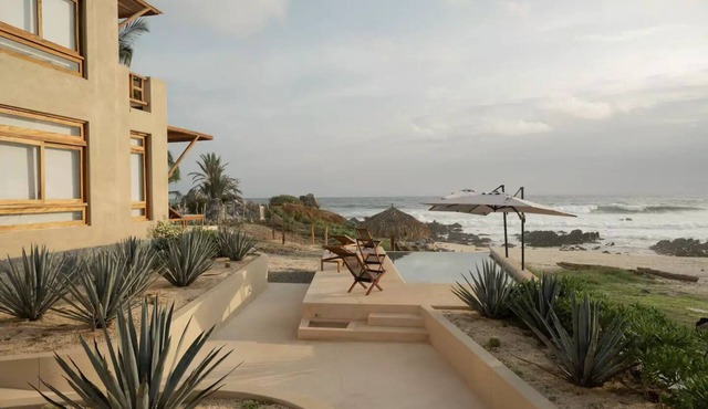 Cozy Oceanfront Condo in Troncones - Pet Friendly -