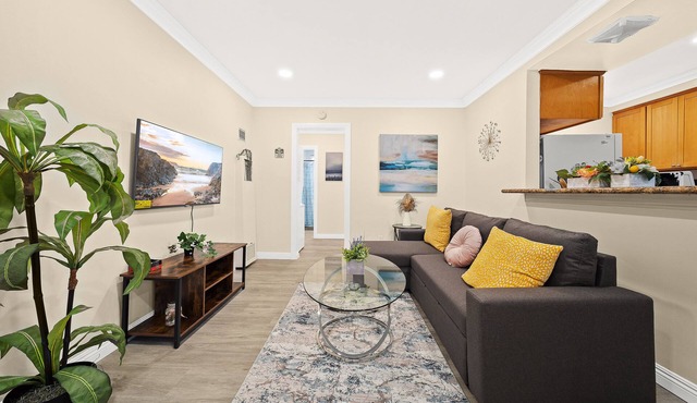 Cozy & Serene ~ 12mins to Downtown LA
