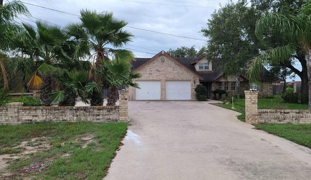 Cozy, spacious, and quiet home!