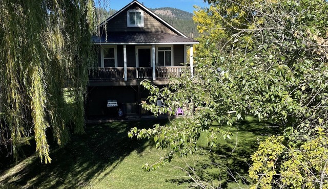 Cozy St. Maries House with Private Dock on St. Joe River!