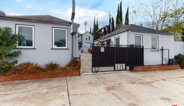 Cozy Studio City Studio Single