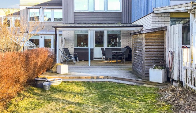 Cozy terraced house on the island of Ekerö in Lake Mälaren.