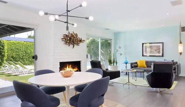 Deepwell Palm Sage Estate, 4 Bed, 2.5 Bath