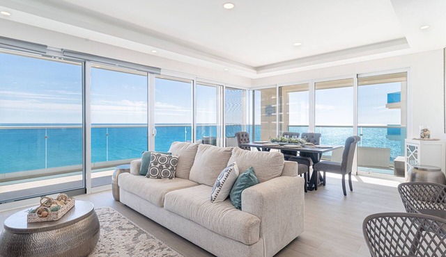 Delightful 2 Bedroom Condo Encantame Towers Verano 705