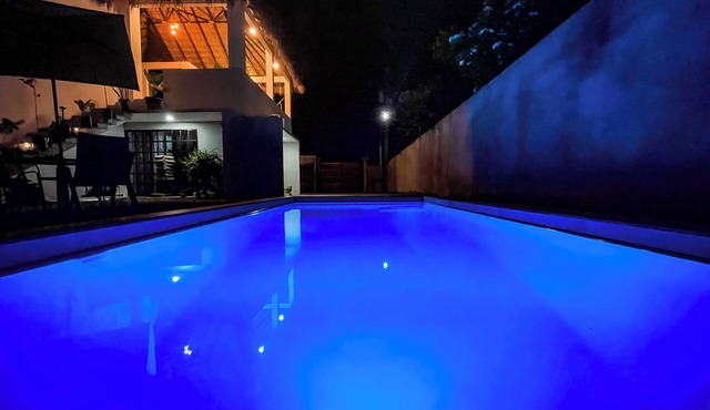 Deluxe two bedroom suite near Zicatela Beach ! Pool-Starlink-Full Kitchen