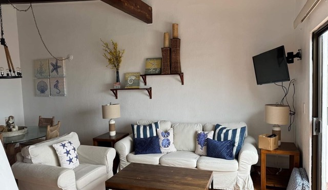 DELUXE VILLA FOR 6 GUESTS-2 BEDROOM,1BATH
