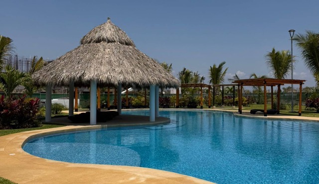 Depa Coral- Luxory apartment with Private Beach Club