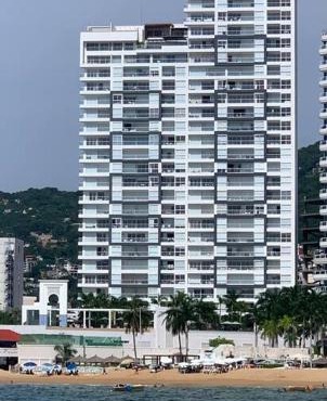 Departamento frente a la bahía