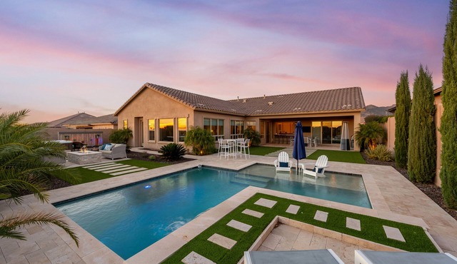 Desert Luxury Villa Private Pool, Hot Tub, Gym