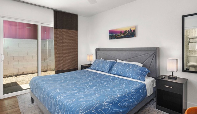 Desert Rose Retreat in the Heart of Downtown PHX