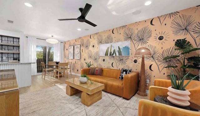 Designer Duplex | Pool, Fire Pit, Near UT Football