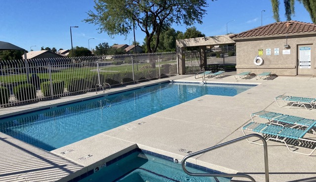 Dive Into Spring in Mesa | Community Pool, Hot Tub, Tennis & Hoops