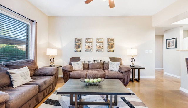 Dog-friendly ground-floor condo with patio, pool, hot tub & gym