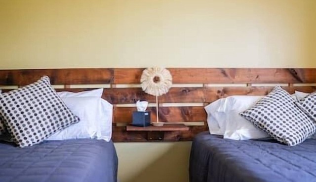 Double Cabin #4 - Oak Point