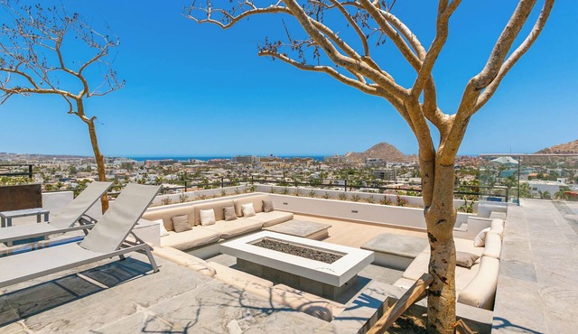 Downtown Cabo Oasis with Rooftop Pool